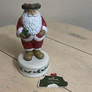 Hallmark Japan Sankyo Santa Christmas Ceramic Music Box Deck The Halls